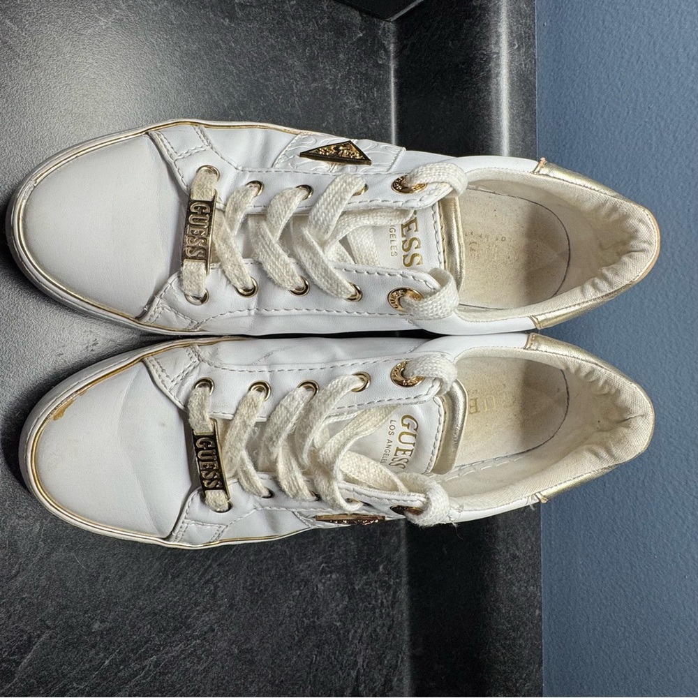 GUESS White Sneakers size 7 women